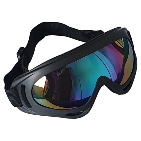 Coloured lens snow goggles