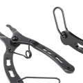 Handle lock on pliers