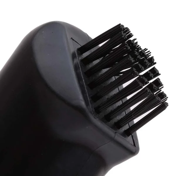 golf head cleaning brush close up