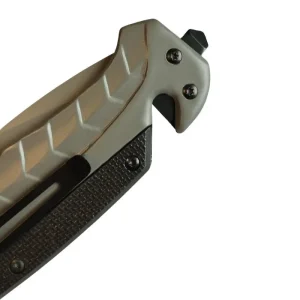 large pocket knife with emergency break glass end and rope belt cutter