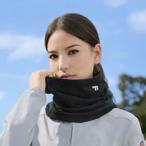 women wearing a stretchable neck warmer for cycling and skiing