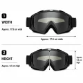 Grey Tint Snow Goggles dimensions showing an approximate width of 17.5cm and height of 9.5cm